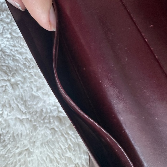 Cartier Burgundy Leather Wallet with Gold Accents - Picture 6 of 7